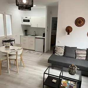 https://appartement-lumineux-a-10-min-du-centre-ville.top-hotels-tarragona.com