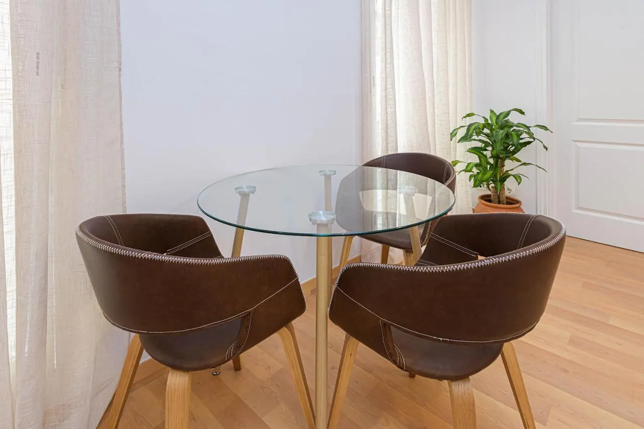 Wintowinrentals Centrico, Elegante Y Silencioso Malaga Apartment
